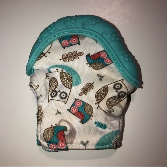 5/$10 Nuby owl teether mitten - Picture 5 of 8